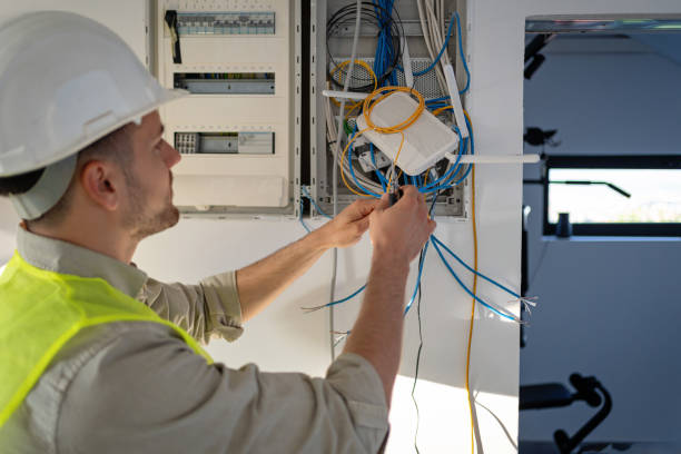 Best Local Electrician Companies  in Meiners Oaks, CA